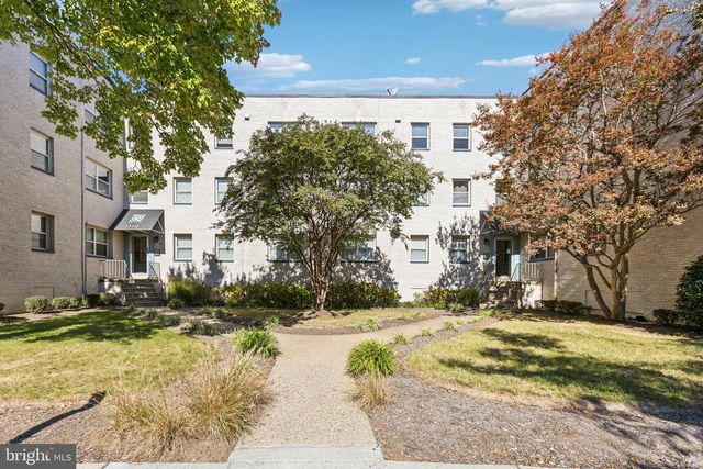 1112 SAVANNAH ST SE #31, Washington, DC 20032