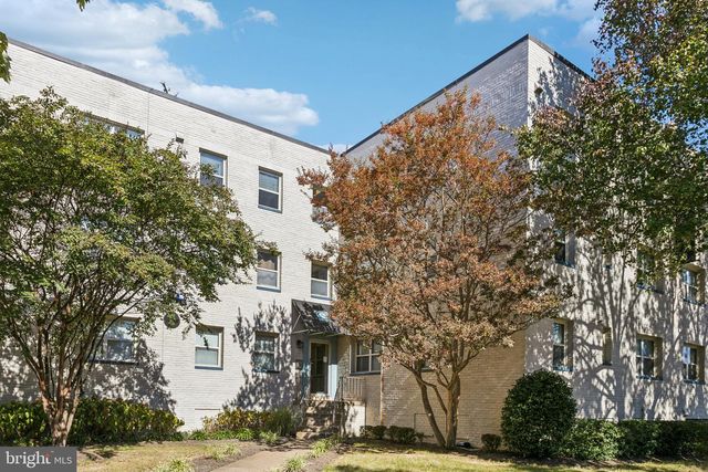 1112 SAVANNAH ST SE #31, Washington, DC 20032