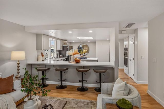 2758 Glorietta Circle, Santa Clara, CA 95051