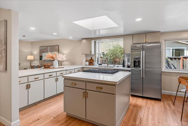 2758 Glorietta Circle, Santa Clara, CA 95051