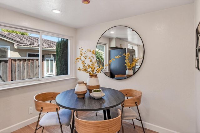 2758 Glorietta Circle, Santa Clara, CA 95051