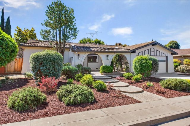 2758 Glorietta Circle, Santa Clara, CA 95051