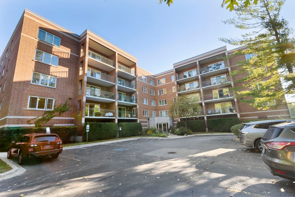 5320 N Lowell Avenue 506, Chicago, IL 60630 — exterior