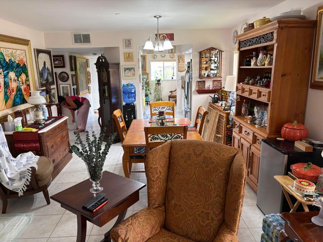 800 SW 142nd 401n, Pembroke Pines, FL 33027