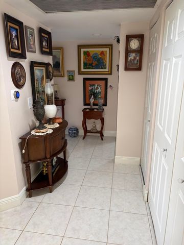 800 SW 142nd 401n, Pembroke Pines, FL 33027