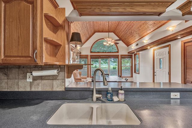 2932 Dickerson Mill RD, Bedford, VA 24523