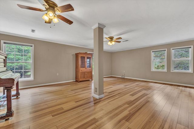 2932 Dickerson Mill RD, Bedford, VA 24523
