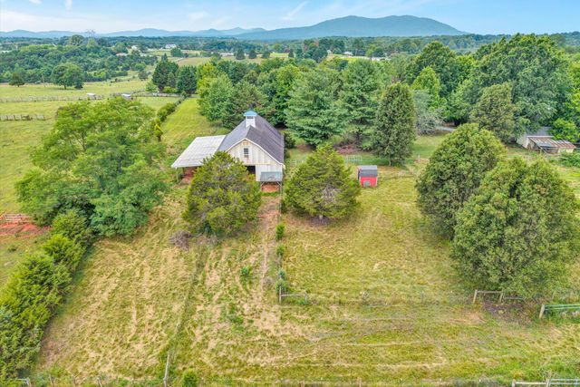 2932 Dickerson Mill RD, Bedford, VA 24523