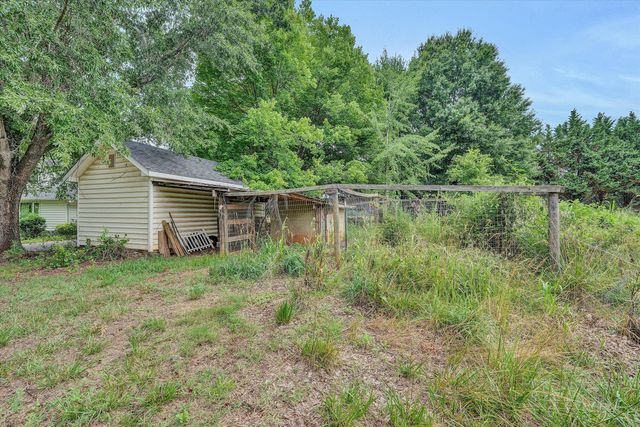 2932 Dickerson Mill RD, Bedford, VA 24523
