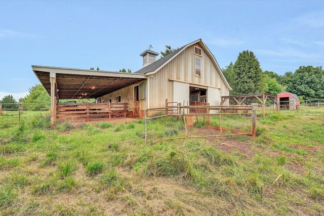 2932 Dickerson Mill RD, Bedford, VA 24523