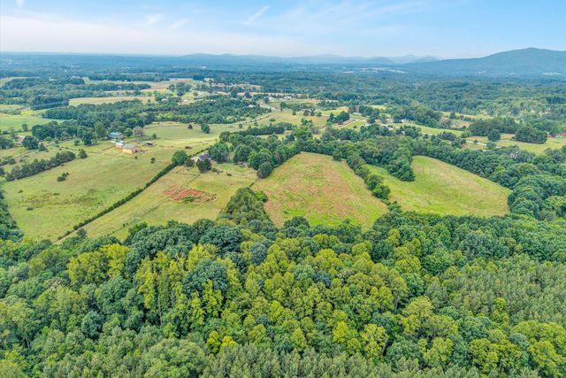 2932 Dickerson Mill RD, Bedford, VA 24523