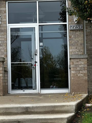 7751 Bristol Park Drive 4NW, Tinley Park, IL 60477