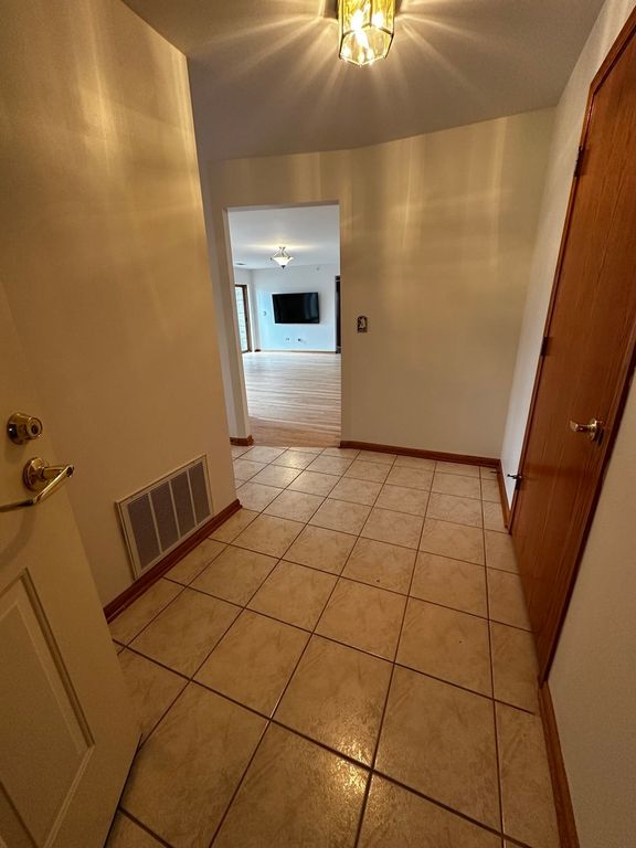 7751 Bristol Park Drive 4NW, Tinley Park, IL 60477 — photo 4