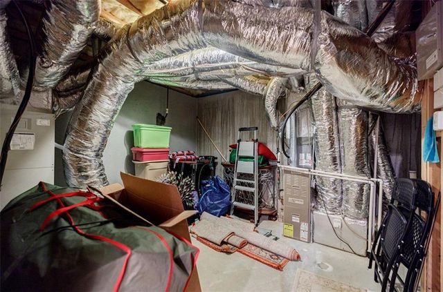 3041 Cadbury Trail, Snellville, GA 30039