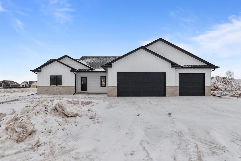 N9220 HOMESTEAD LANE, Appleton, WI 54915