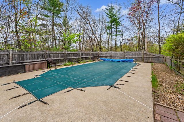 29 Old Sawmill Road, Bedford, NH 03110