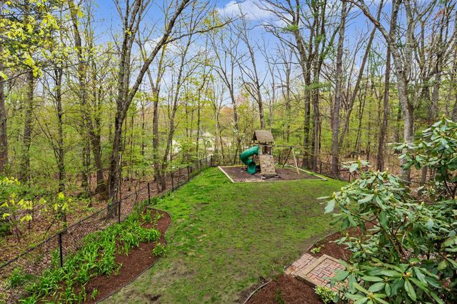29 Old Sawmill Road, Bedford, NH 03110