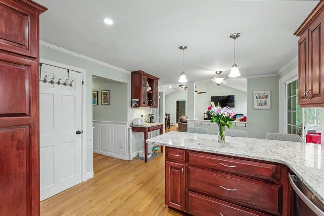 29 Old Sawmill Road, Bedford, NH 03110