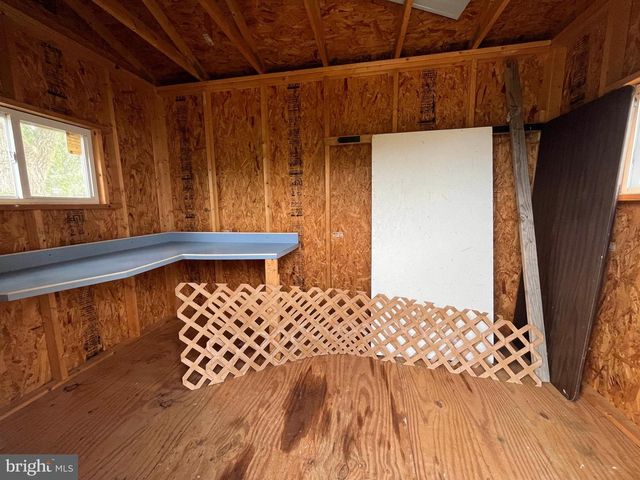 877 KING LEAR DR, Charles Town, WV 25414