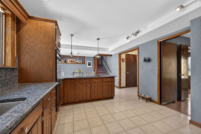 4 Innsbruck Boulevard, Hopewell Junction, NY 12533