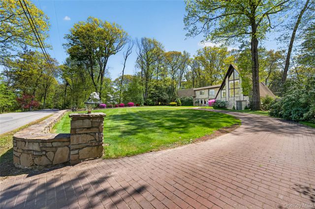 4 Innsbruck Boulevard, Hopewell Junction, NY 12533