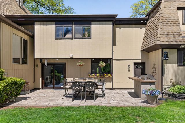 4 Innsbruck Boulevard, Hopewell Junction, NY 12533