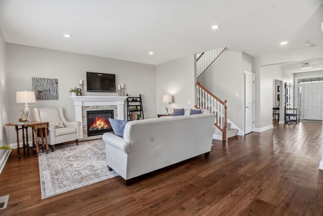 3915 Founders Path, Chaska, MN 55318