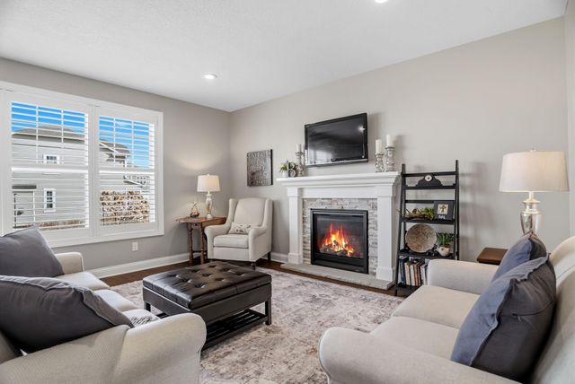 3915 Founders Path, Chaska, MN 55318