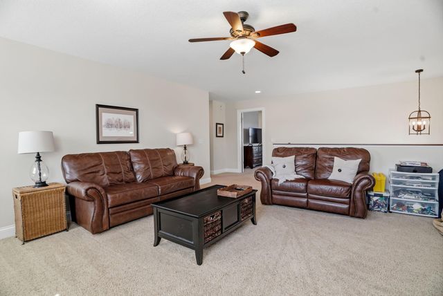 3915 Founders Path, Chaska, MN 55318