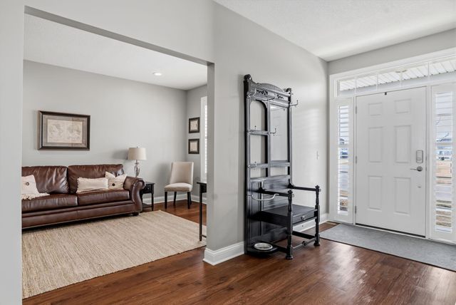 3915 Founders Path, Chaska, MN 55318