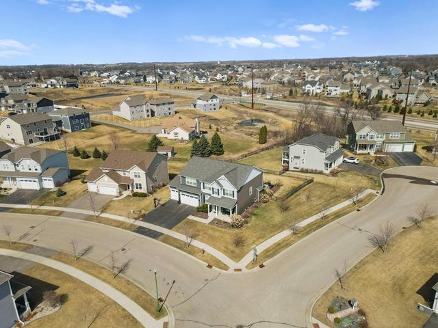 3915 Founders Path, Chaska, MN 55318