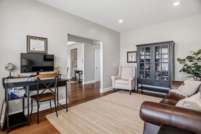 3915 Founders Path, Chaska, MN 55318