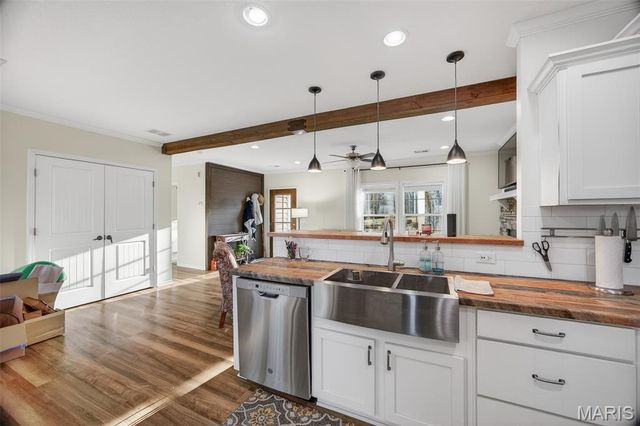 23921 NEVADA Drive, Lebanon, MO 65536