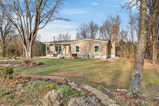23921 NEVADA Drive, Lebanon, MO 65536