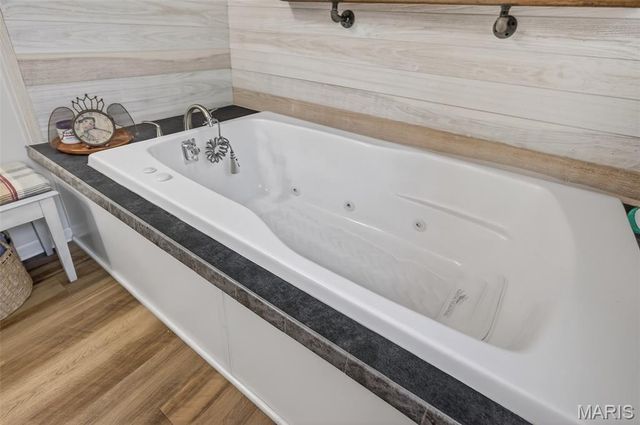 23921 NEVADA Drive, Lebanon, MO 65536