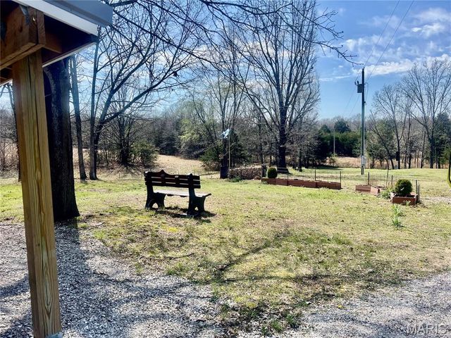 23921 NEVADA Drive, Lebanon, MO 65536