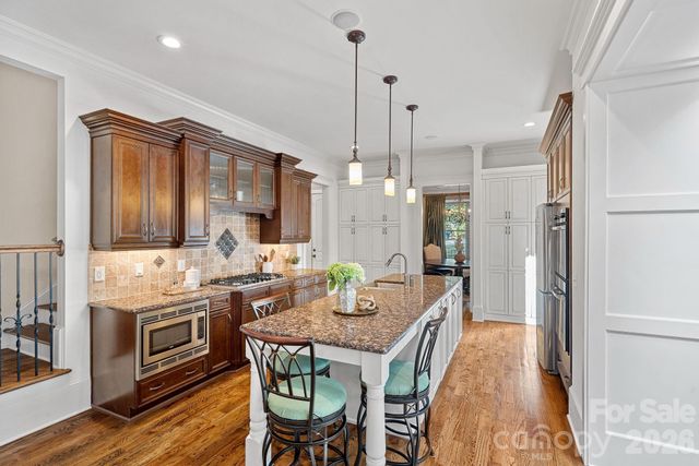 121 Willow Bend Court, Mooresville, NC 28117