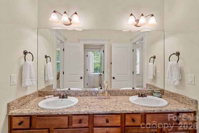 121 Willow Bend Court, Mooresville, NC 28117
