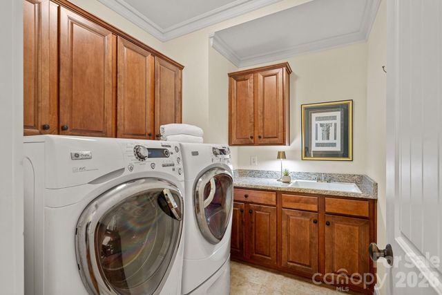121 Willow Bend Court, Mooresville, NC 28117