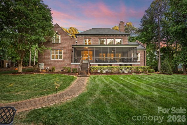 121 Willow Bend Court, Mooresville, NC 28117