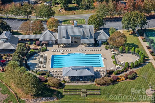 121 Willow Bend Court, Mooresville, NC 28117