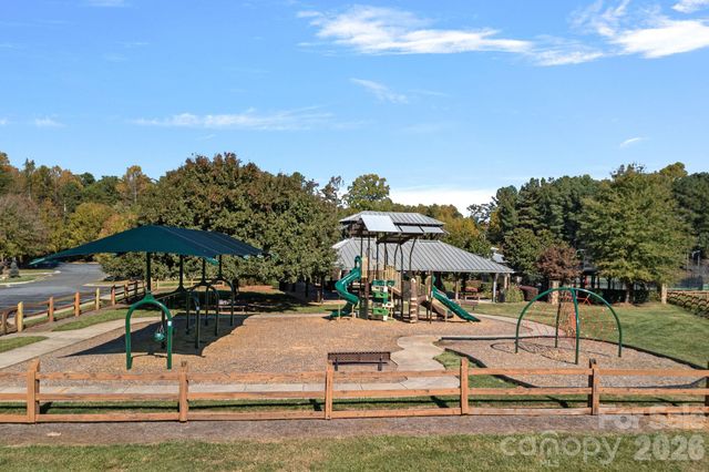 121 Willow Bend Court, Mooresville, NC 28117