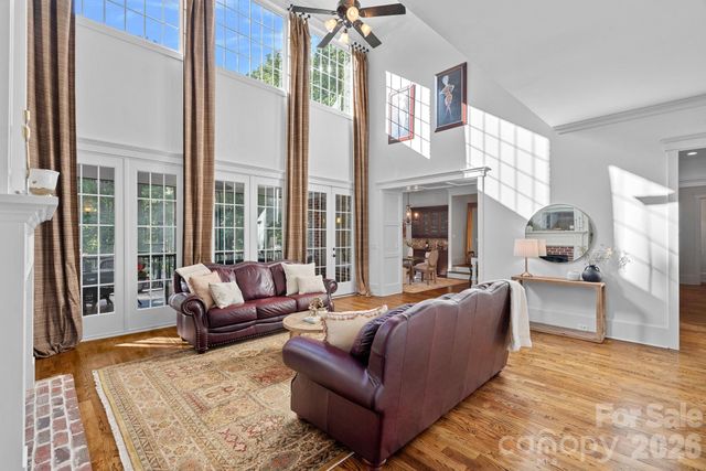 121 Willow Bend Court, Mooresville, NC 28117