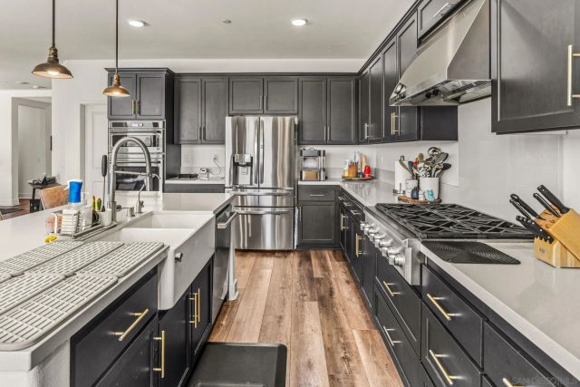 36366 Calle Benavente, Winchester, CA 92596