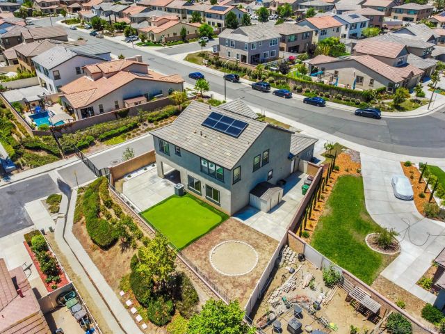 36366 Calle Benavente, Winchester, CA 92596