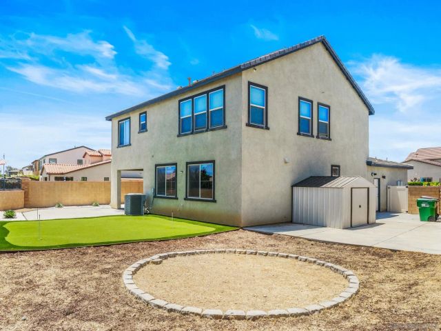 36366 Calle Benavente, Winchester, CA 92596