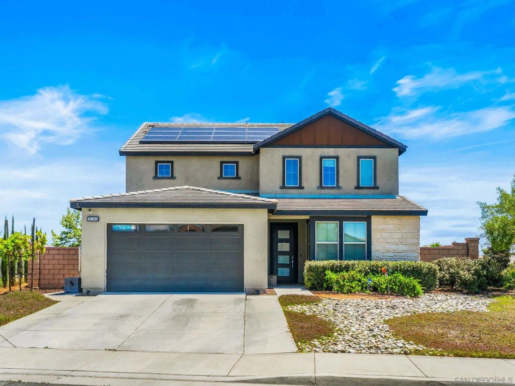 36366 Calle Benavente, Winchester, CA 92596