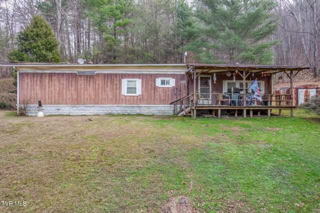 902 R D Campbell Road, Butler, TN 37640