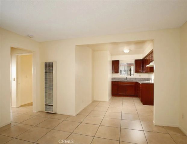 9715 S Broadway, Los Angeles, CA 90003