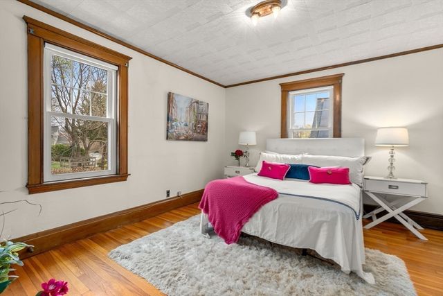 10 Dow Ave, Arlington, MA 02476